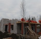 Кладка стен второго этажа из газобетона