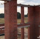Завершили кладку второго этажа