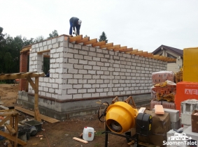 Гостевой дом и основное строительство
