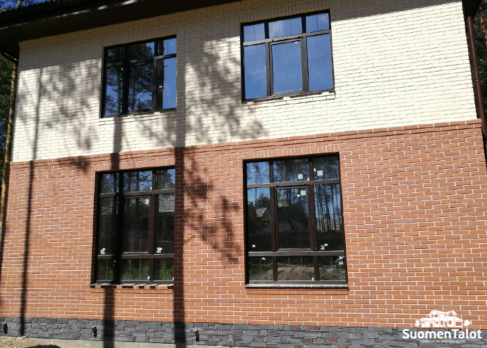 Сочетание красного и светлого кирпича SuomenTalot