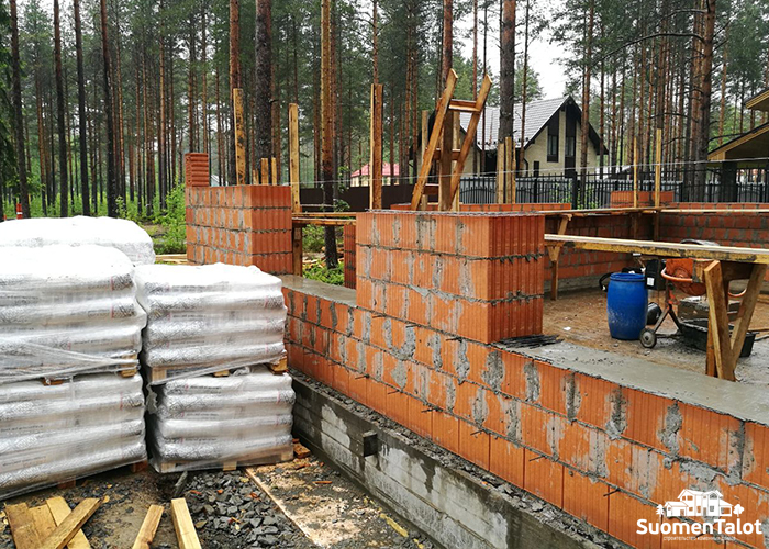 Кладка RAUF SuomenTalot