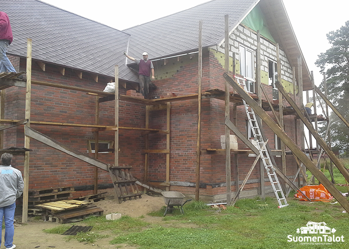 Облицовка газобетонного дома SuomenTalot